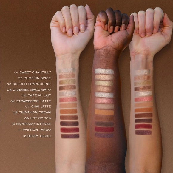 LANCÔME IDÔLE CAFÉ CRUSH EYESHADOW PALETTE
Versatile & Rich Neutrals - Picture 4 of 9